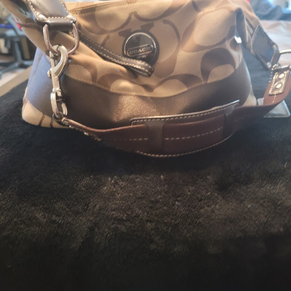 Signature Coach Hobo Bag
